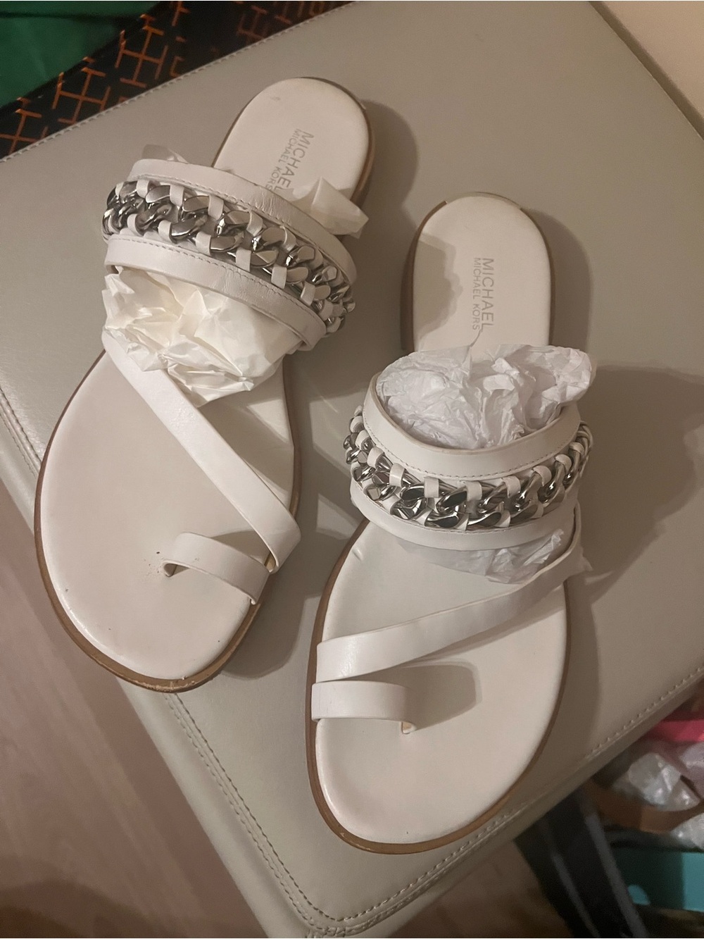 Michael Kors White Leather Chain-Accent Toe-Ring Slide Sandals